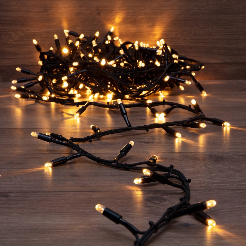 Изображение товара Гирлянда светодиодная уличная Neon-Night Кластер линия теплый белый свет 200 светодиодов (10 м)