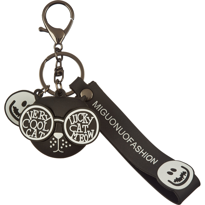 Изображение товара Брелок Cat черный из винила с карабином для рюкзаков и сумок