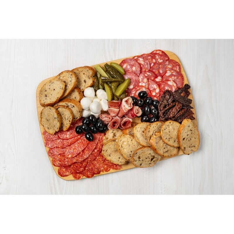 Изображение товара Плато Пряная Италия на 5-10 персон острые колбаски ветчина моцарелла маринады