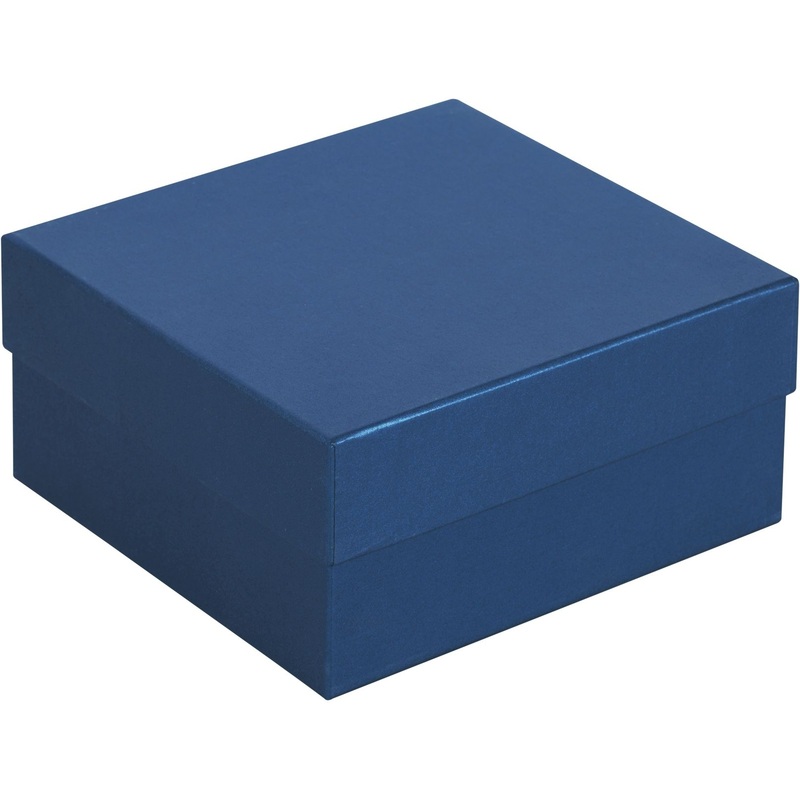 Изображение товара Подарочная коробка Satin синяя 18.6x18.5x8.2 см для подарков из прочного картона