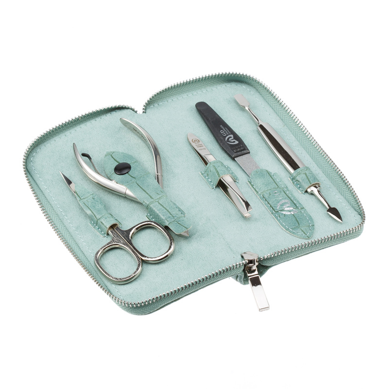 Изображение товара Маникюрный набор GD 5 предметов сапфировый футляр из искусственной кожи