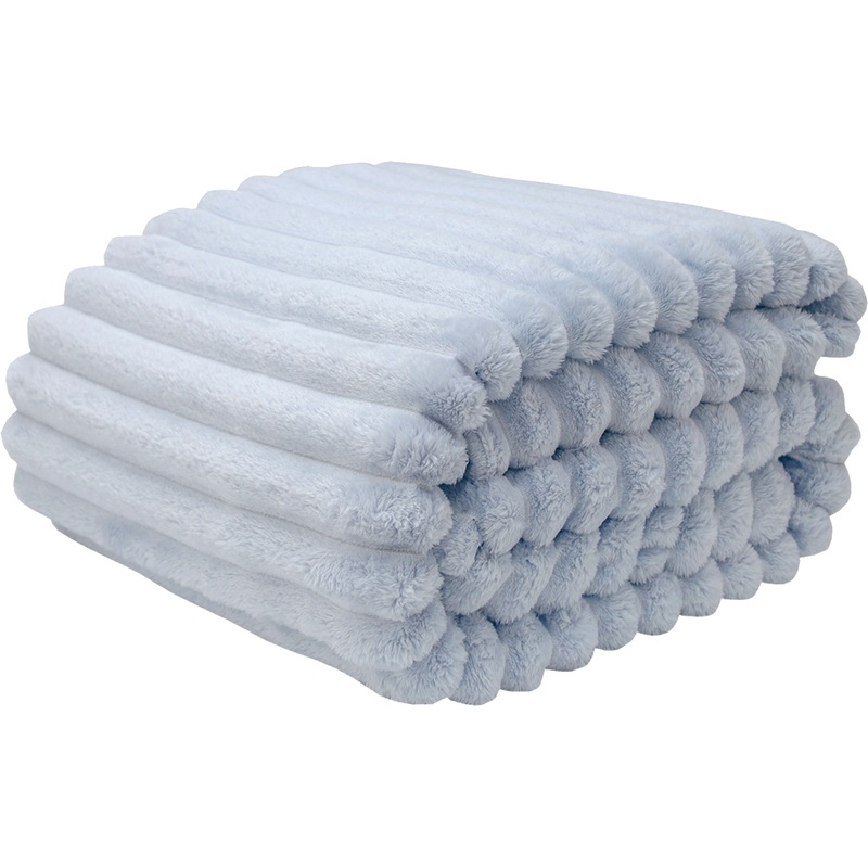 Изображение товара Покрывало из велсофта BRAVO Family 200x220 см серебристое для кровати