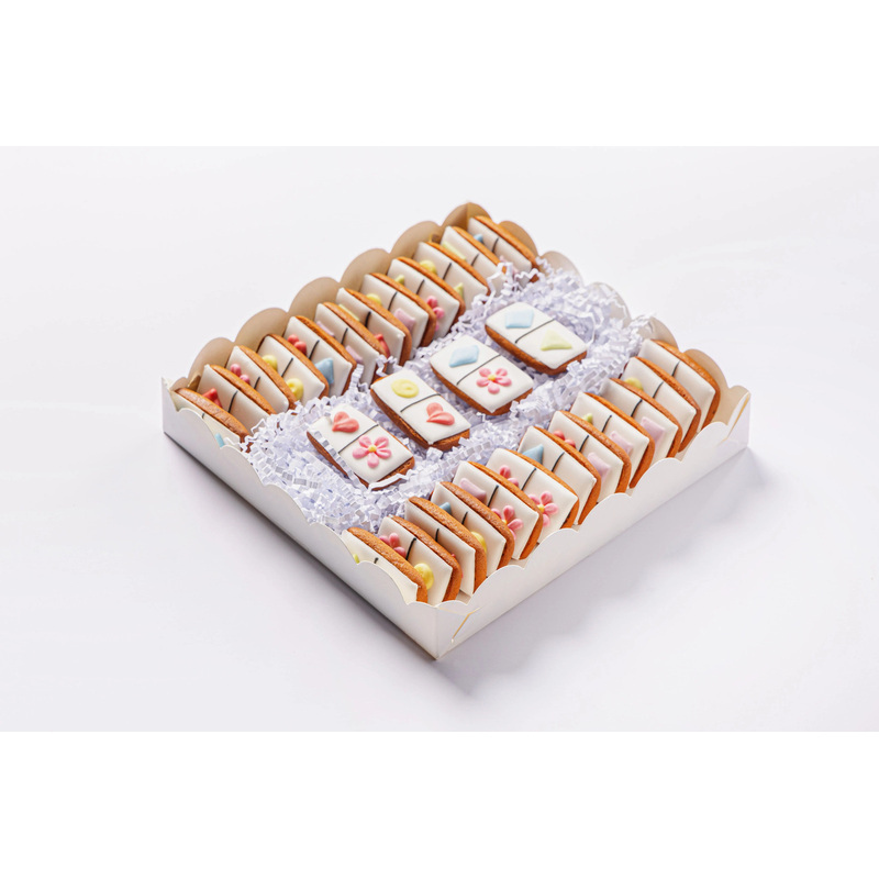 Изображение товара Сладкий сет из пряников Домино Праздничный 960 г - 84 шт