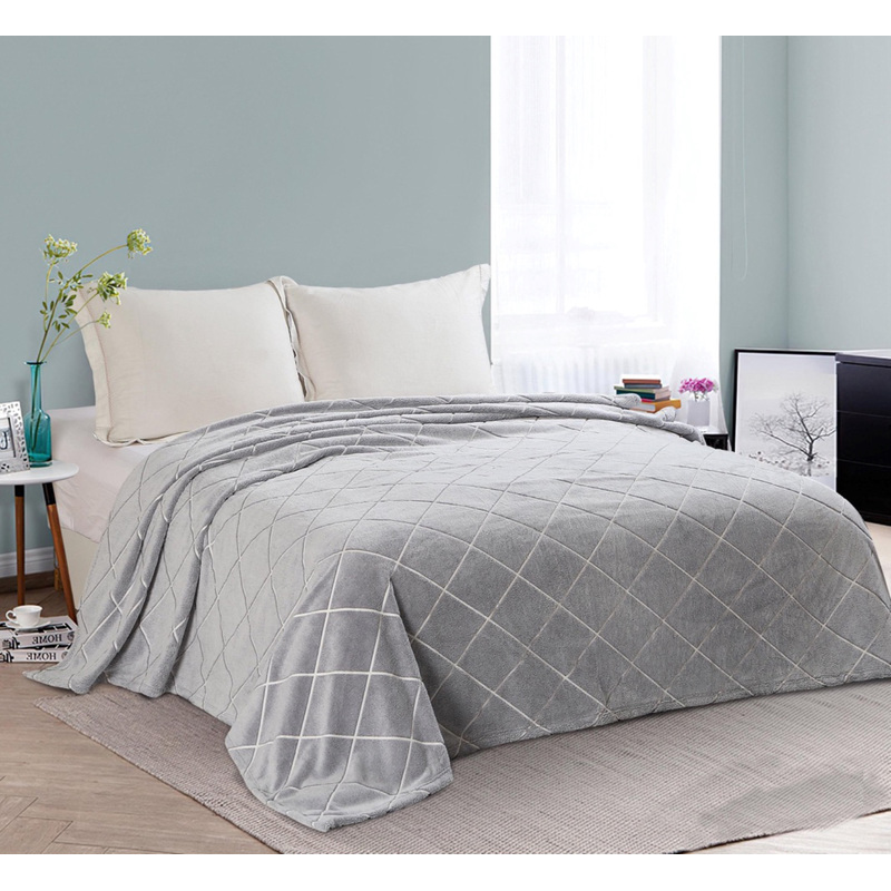 Изображение товара Плед велсофт 150x200 серый для дома и активного отдыха