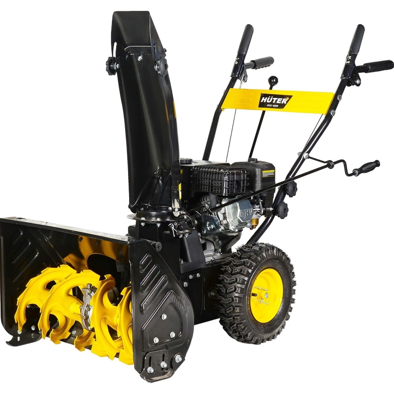 Изображение товара Бензиновый снегоуборщик Huter SGC 4000 с мощным двигателем и самоходом