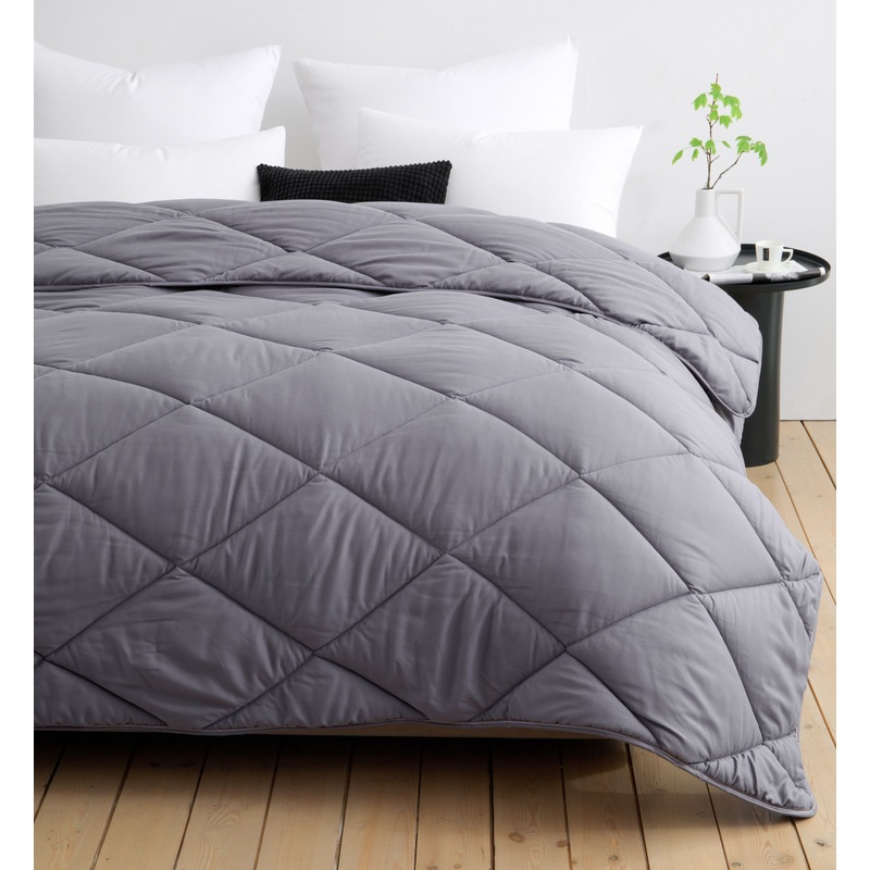 Изображение товара Одеяло 2-спальное Guten Morgen 172x205 см тёмно-серое стёганое без канта