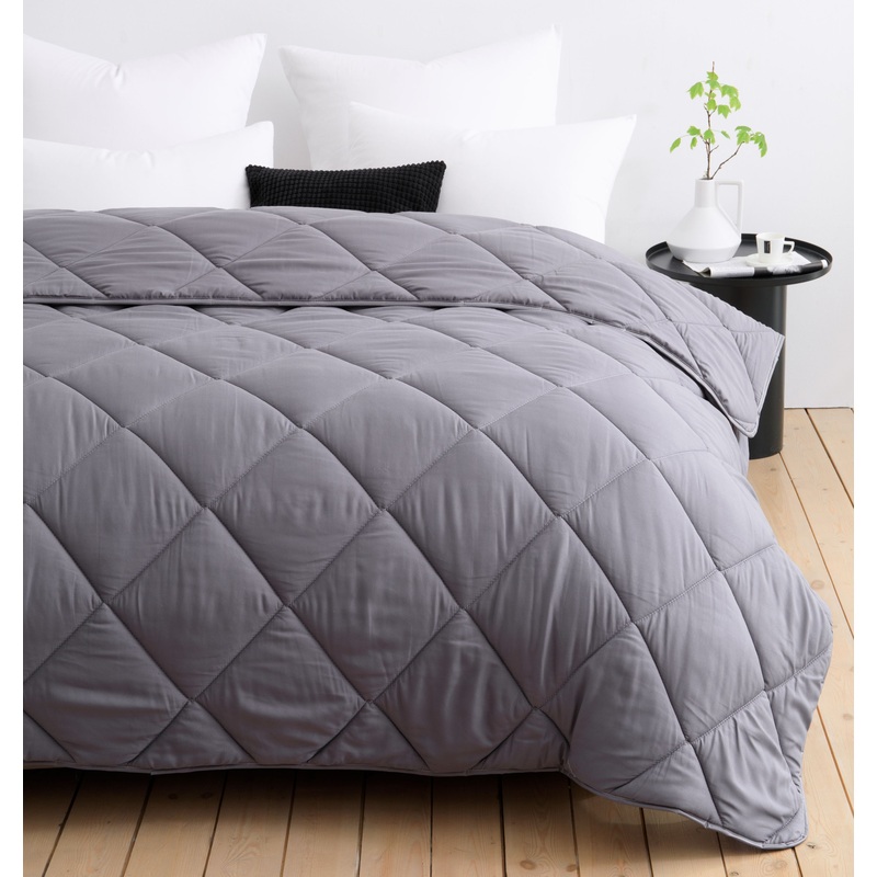 Изображение товара Одеяло 1.5-спальное Guten Morgen 140x205 см стёганое без канта тёмно-серое