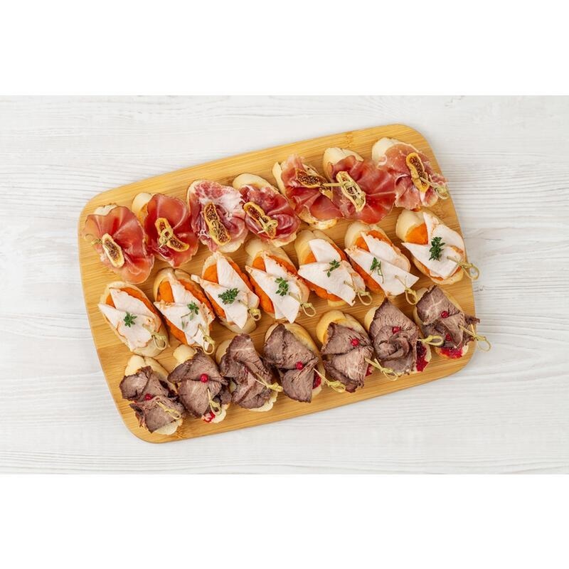 Изображение товара Фуршетный сет брускетт Премиум на 3-5 персон из французского багета