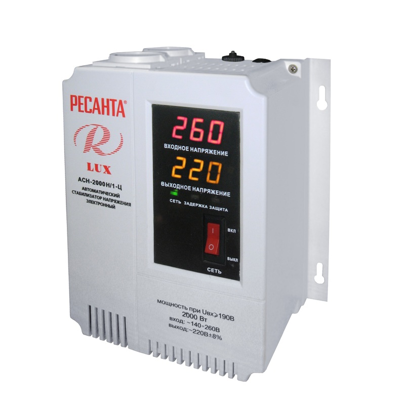 Изображение товара Стабилизатор напряжения Ресанта АСН 2000Н/1-Ц Lux 2 кВт для защиты техники