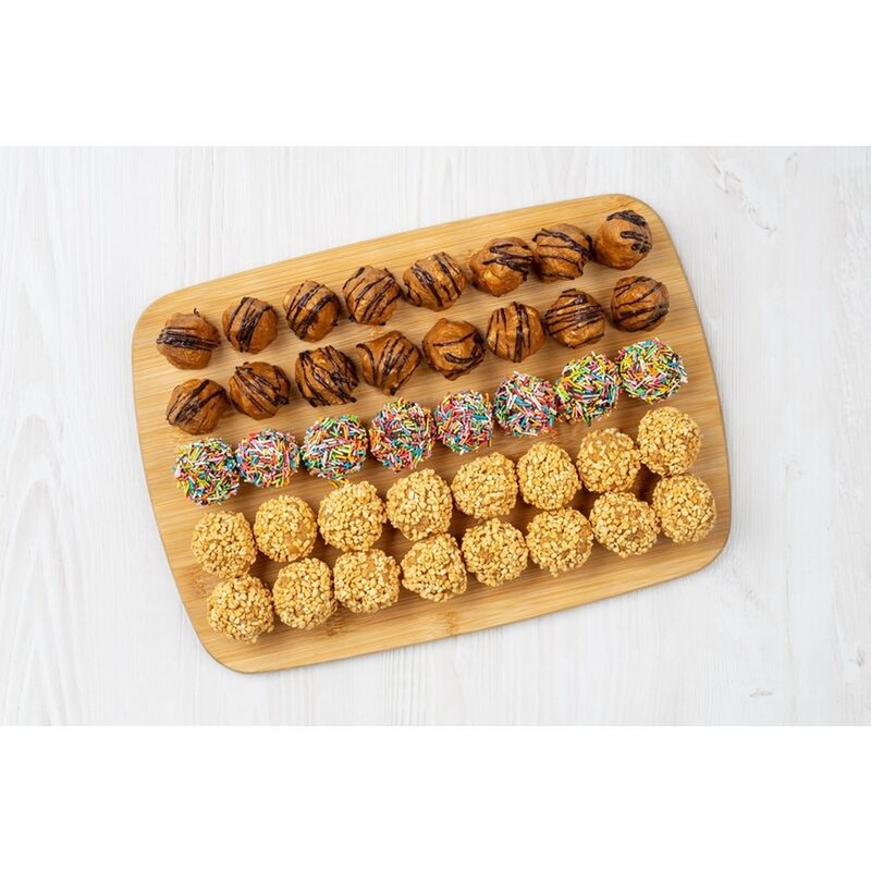 Изображение товара Ассорти мини-пирожные Трио на 5-10 персон эффектное десертное решение