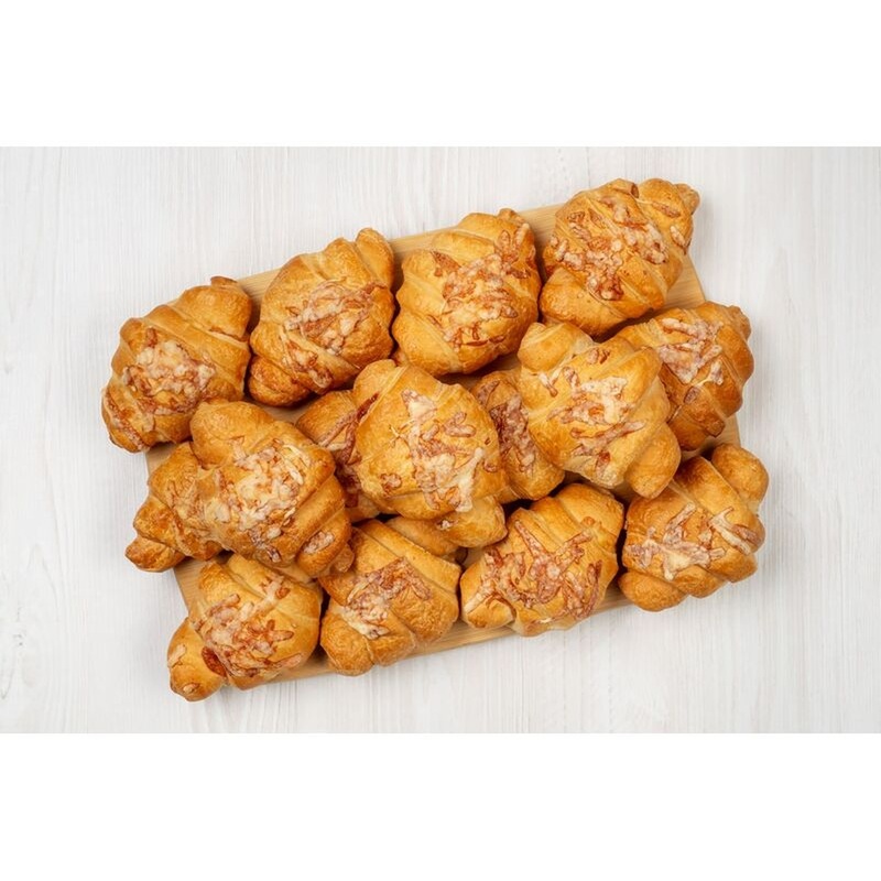 Изображение товара Фуршетный сет Круассаны с сыром и ветчиной на 5-10 персон