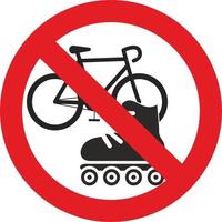 Знак безопасности Вход с велосипедами и роликами запрещен D150 (150х150 мм, пленка ПВХ)