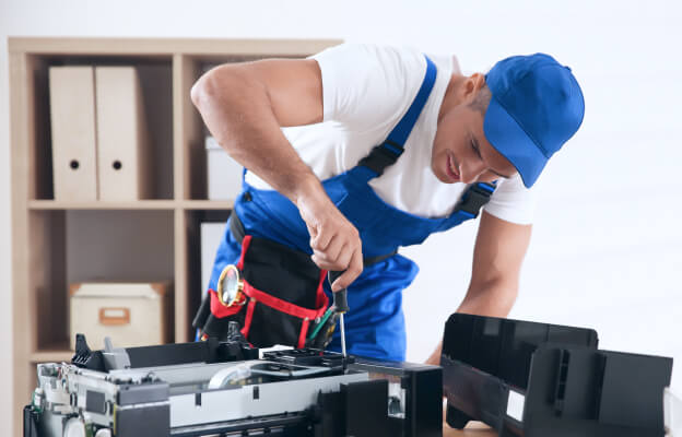 Опытные инженеры